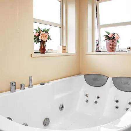 Pet Friendly Home In Aabenraa With Wifi 奥本罗